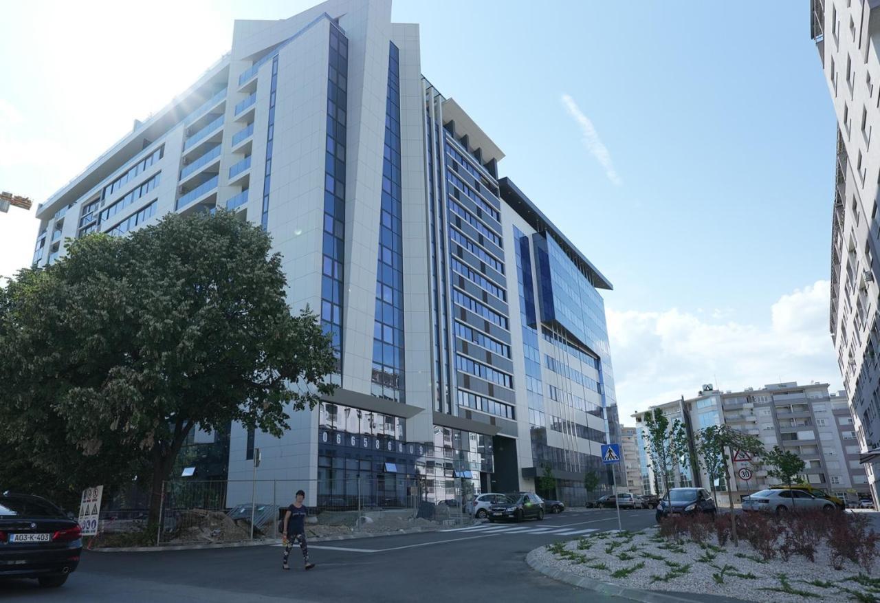 COMFORT LUX RESIDENCE - free parking, garage, Banja Luka centre Exteriör bild